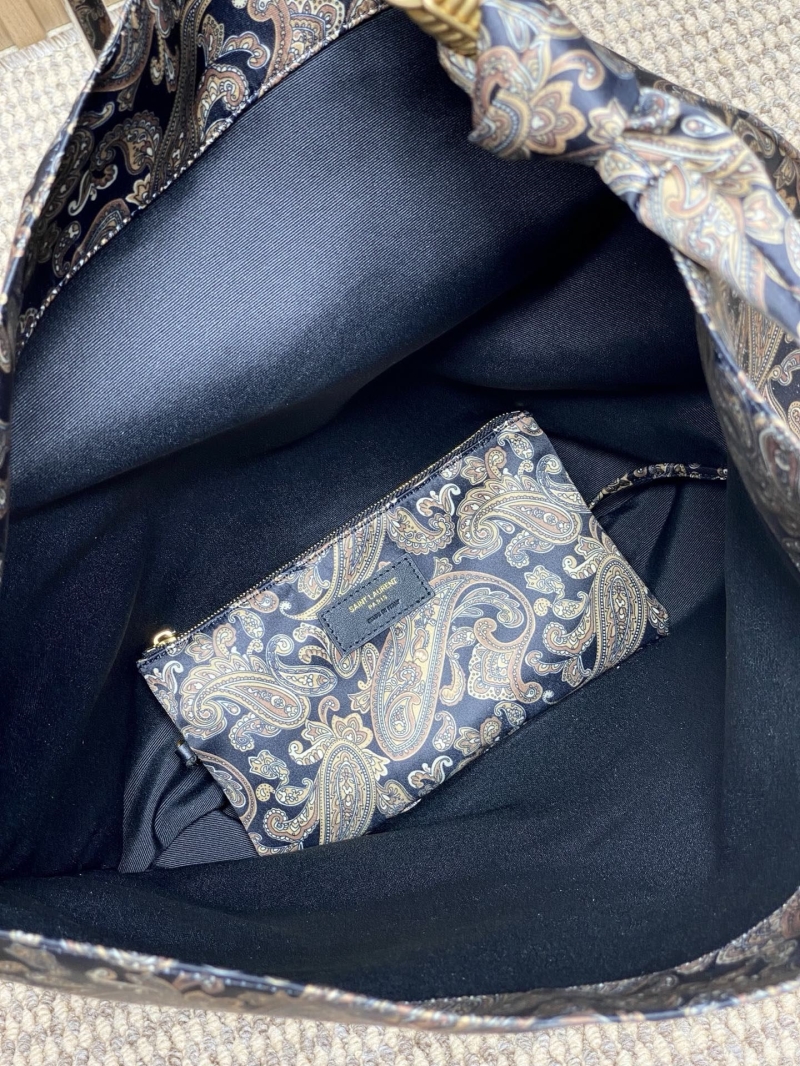Y51 shopping bags